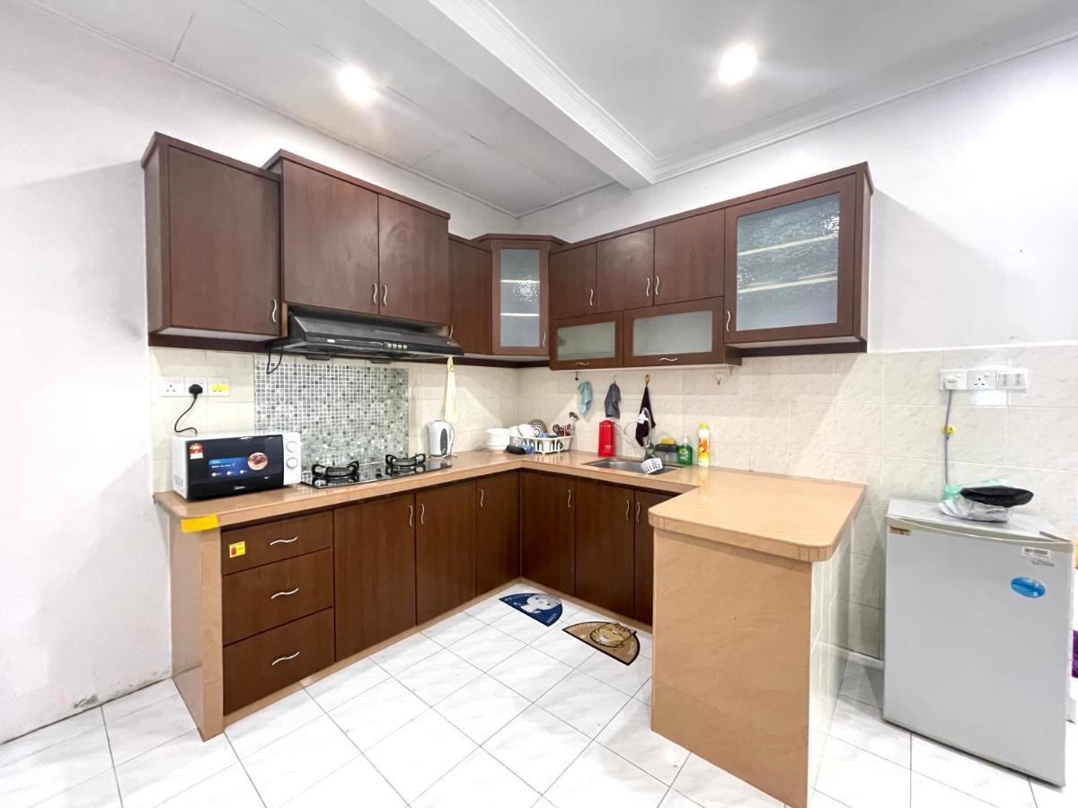 בוקיט מרטג'אם Cozy Murni 14Th Entire 3 Bedroom House At Alma Bkt Mertajam מראה חיצוני תמונה